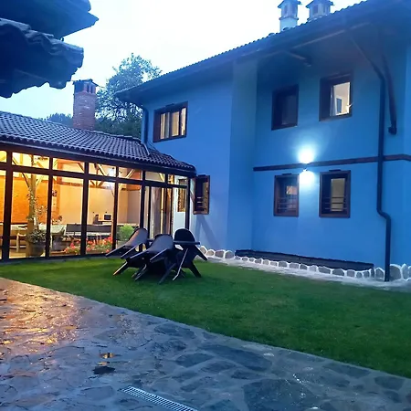 Maison d'hôtes за гости царвулджиеви