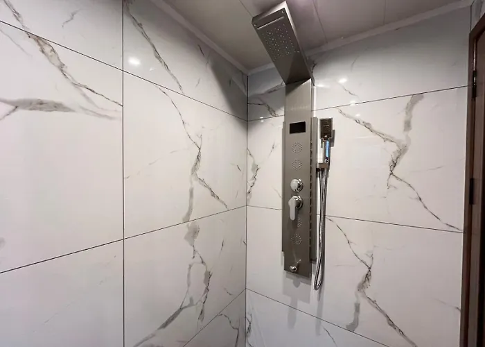 за гости царвулджиеви Pensjonat Kopriwsztica